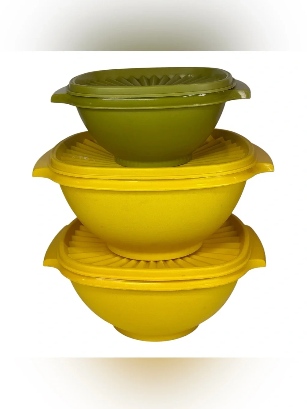 Vintage Tupperware Servalier Bowl Set Of 3 Green & Yellow Made In USA w/ Lids